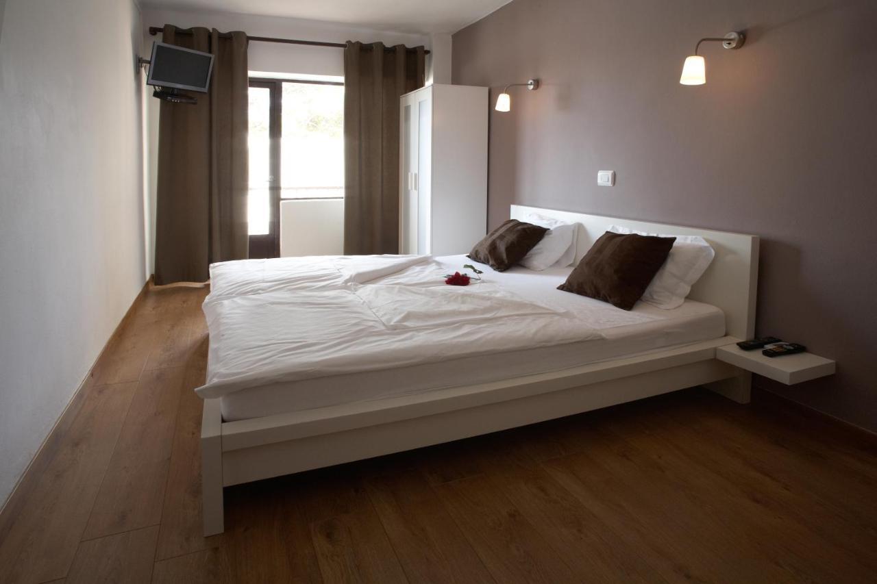 Seven Hostal كالا مييور الغرفة الصورة