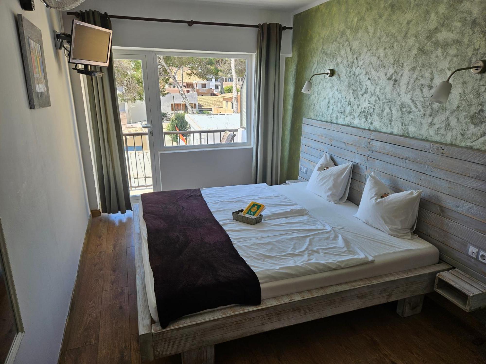 Seven Hostal كالا مييور المظهر الخارجي الصورة