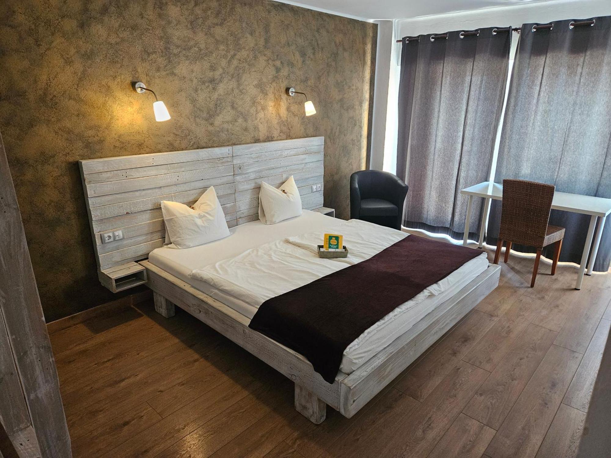 Seven Hostal كالا مييور المظهر الخارجي الصورة