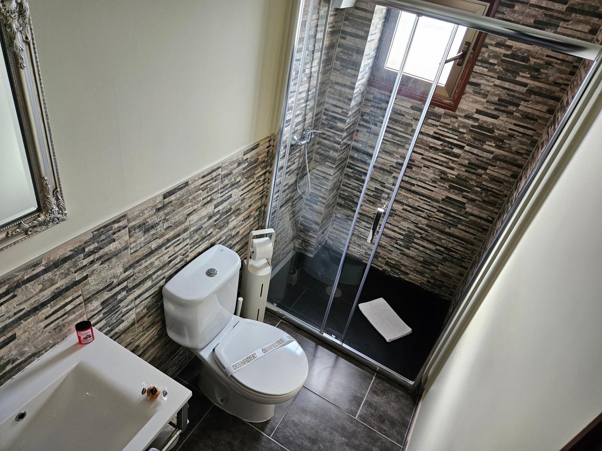 Seven Hostal كالا مييور المظهر الخارجي الصورة